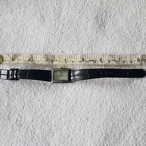 Time America Tank Style Watch - Picture 4 of 5